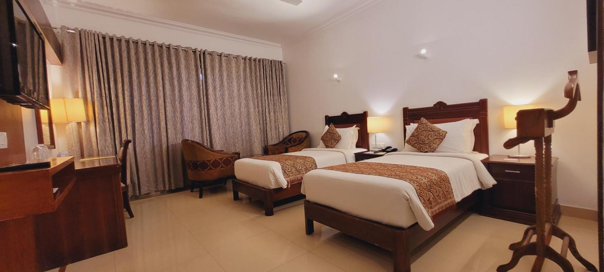 Ashoka Inn Thrissur Exterior photo